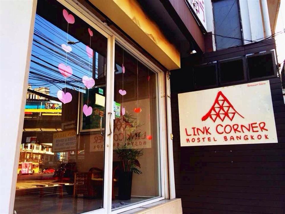 Link Corner Hostel Bangkok Exterior photo