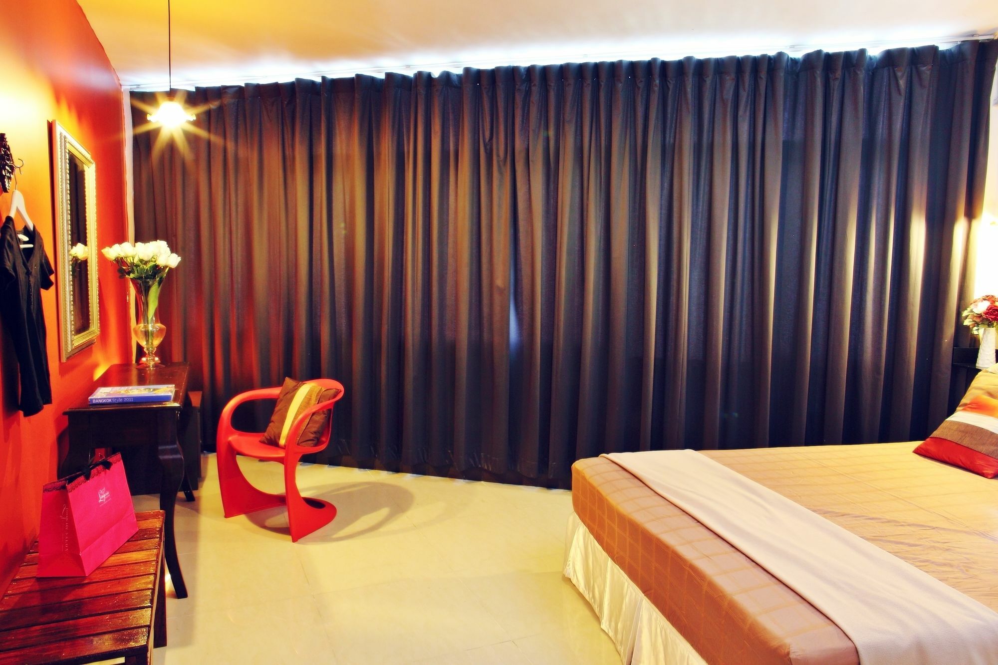 Link Corner Hostel Bangkok Exterior photo